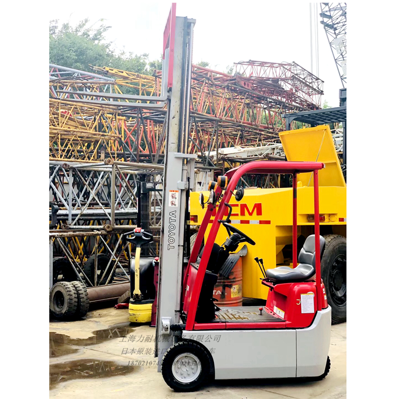 新到原裝進(jìn)口二手豐田電動叉車0.9噸小型電叉車可進(jìn)電梯