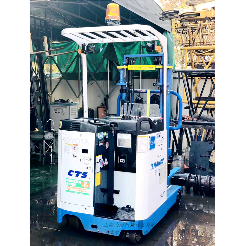 原裝豐田二手電動叉車1.5噸液壓叉車電動堆高搬運(yùn)車