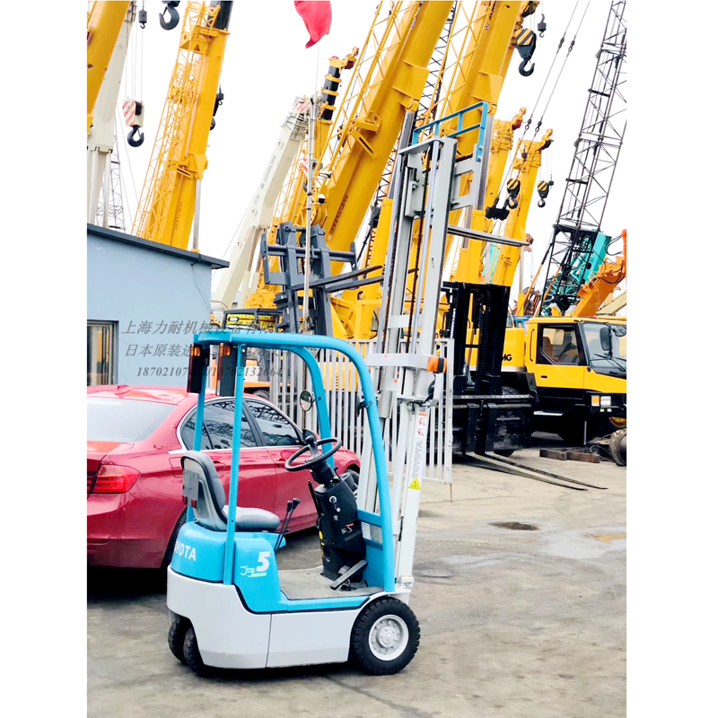 現(xiàn)貨原裝小型進口豐田0.5噸二手電動叉車電動堆高搬運車