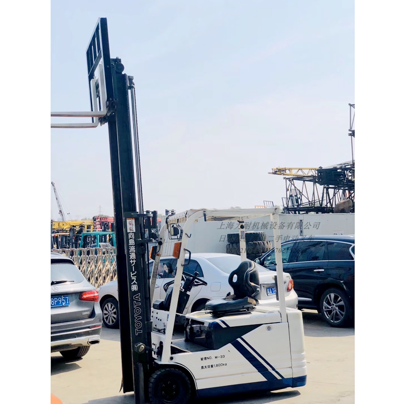 二手原裝進口三支點式豐田1.8噸電動叉車帶側移升高3米不帶鏟角